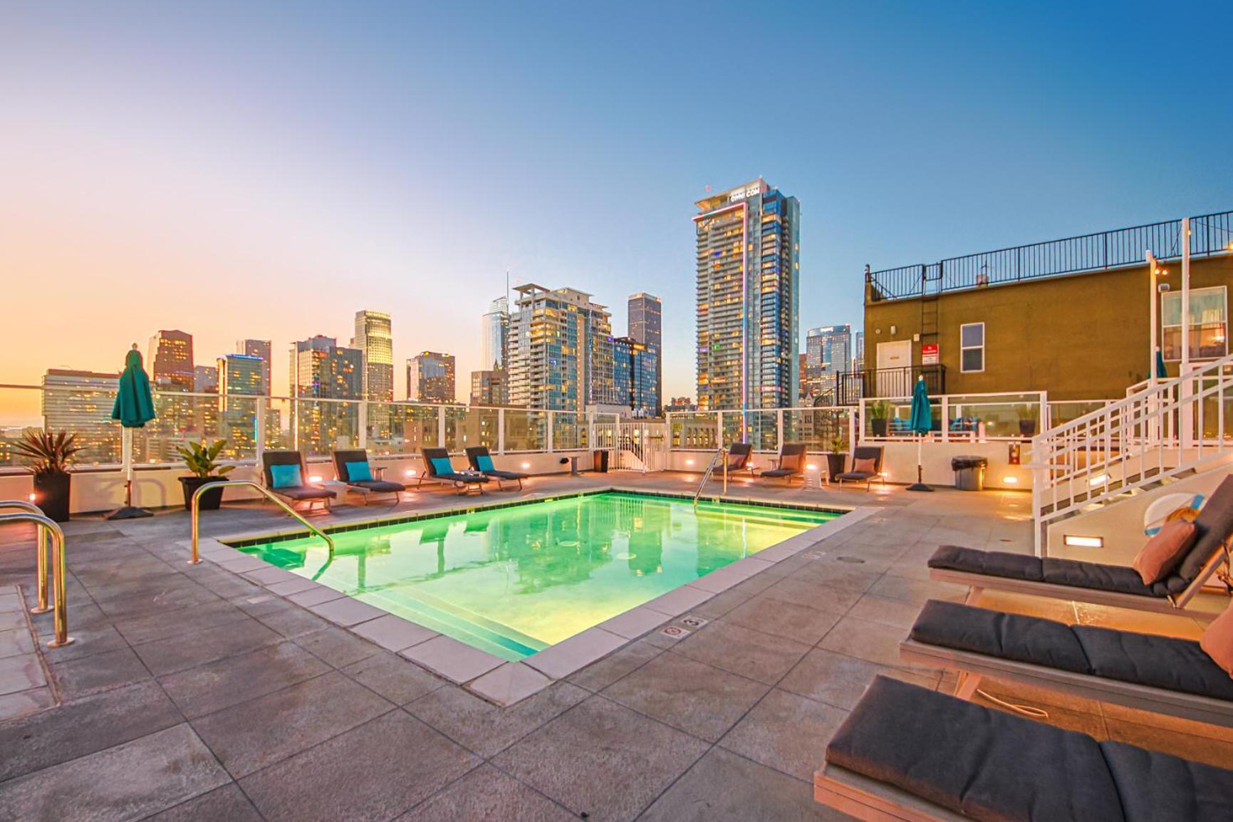 Stunning 1 Bdr 1 Bth, Pool, Jacuzzi Apartment Лос Анджелис Екстериор снимка