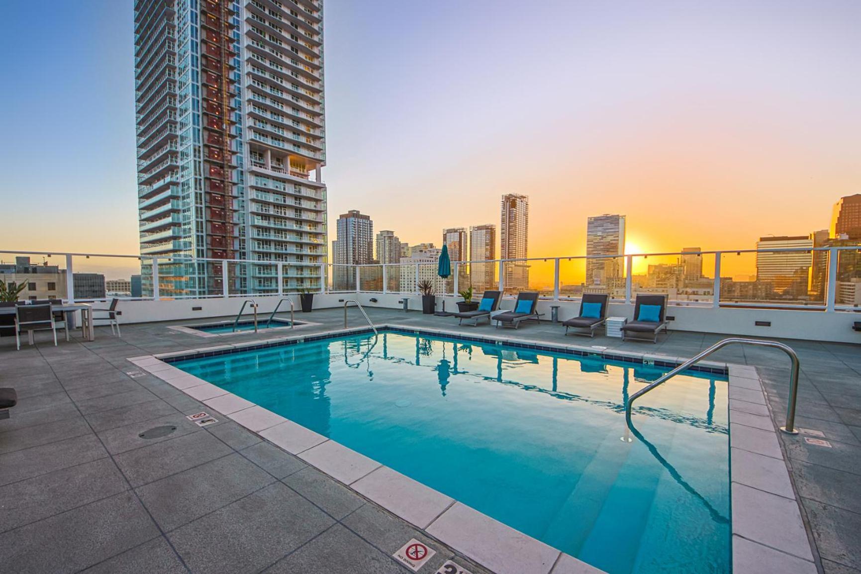 Stunning 1 Bdr 1 Bth, Pool, Jacuzzi Apartment Лос Анджелис Екстериор снимка
