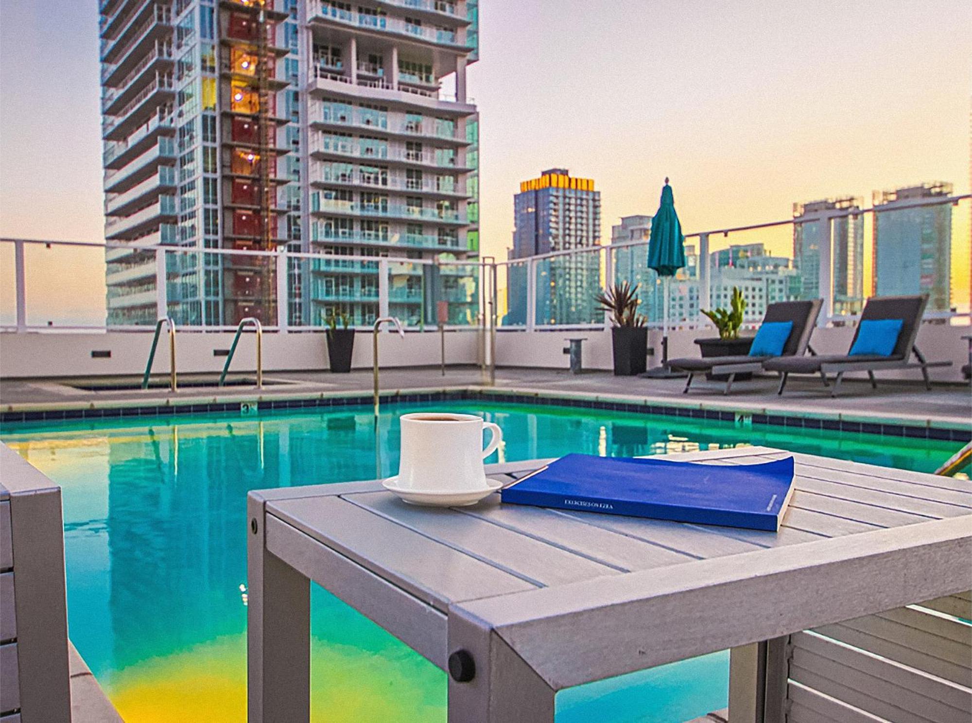 Stunning 1 Bdr 1 Bth, Pool, Jacuzzi Apartment Лос Анджелис Екстериор снимка